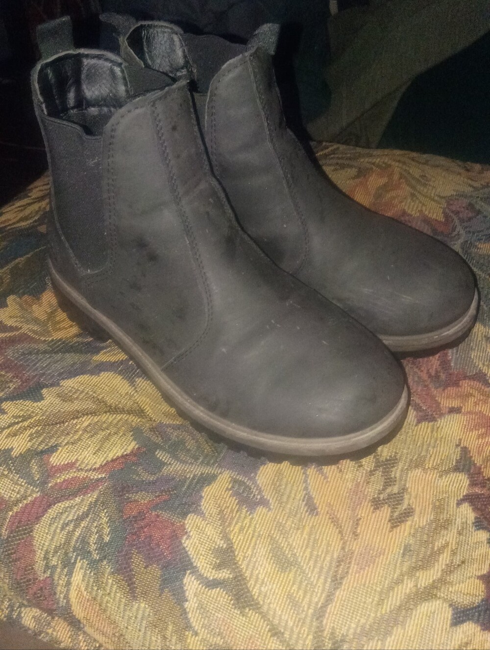 Women's Black Chelsea Stone Mountain Boots - Classic Slip-On Style